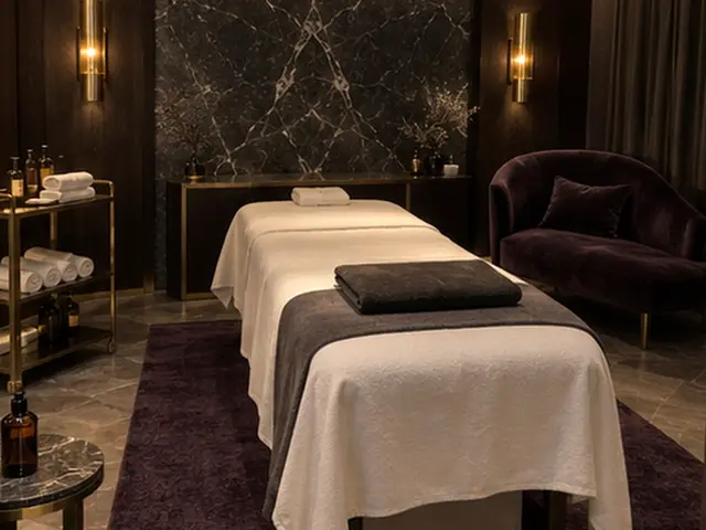 Siyah mermer duvarlı masaj odası — Kuruçeşme, Masaj Salonun